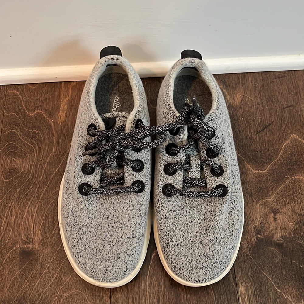 Womens size 6 allbirds. Good condition. Only worn a few times